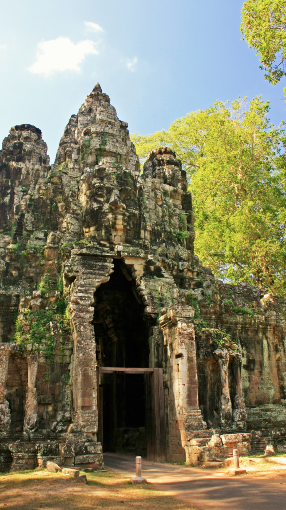 Angkor Wat Solo Traveler